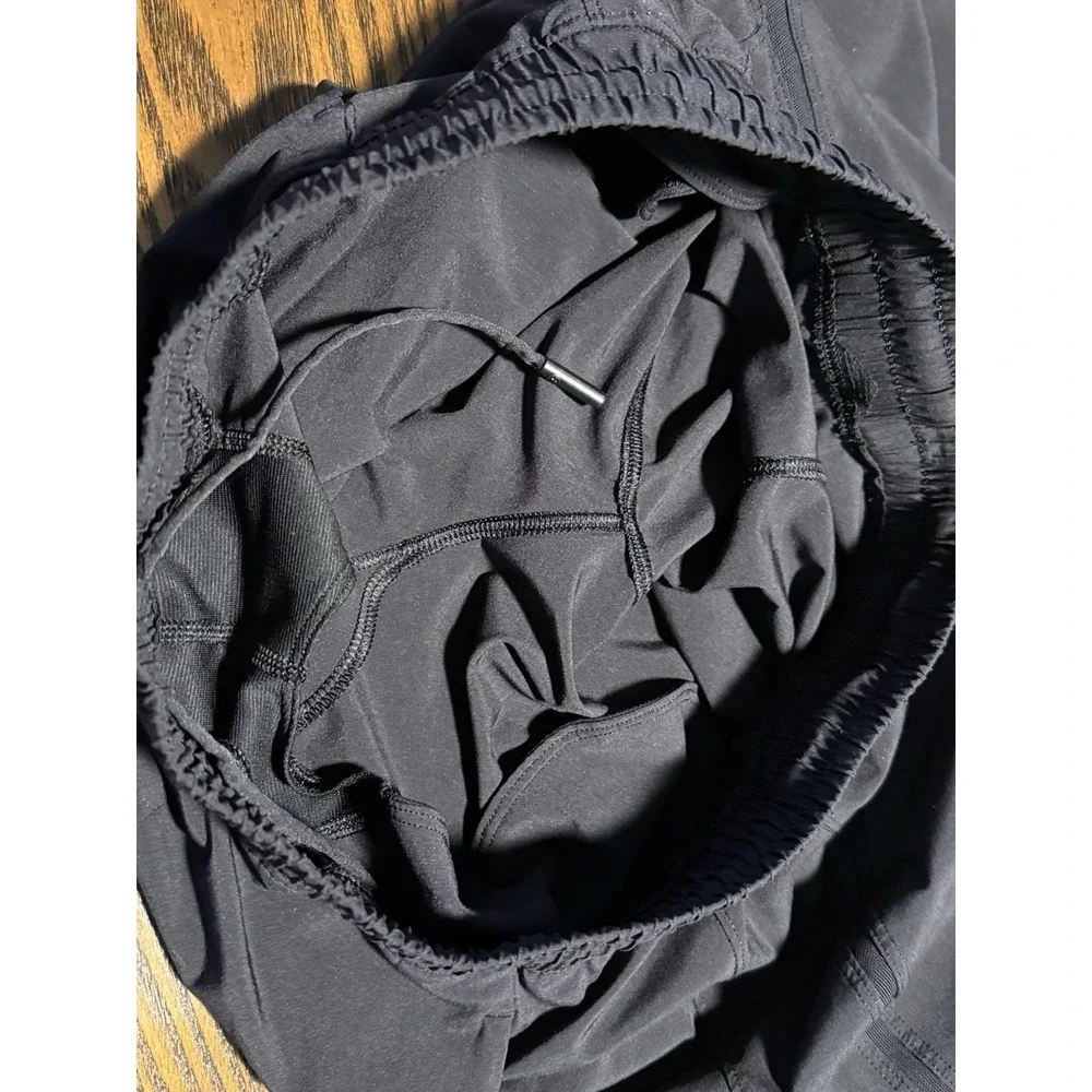 Lululemon Pace Breaker Linerless Shorts Men's‎ S Black Skull Unlined Athleisure